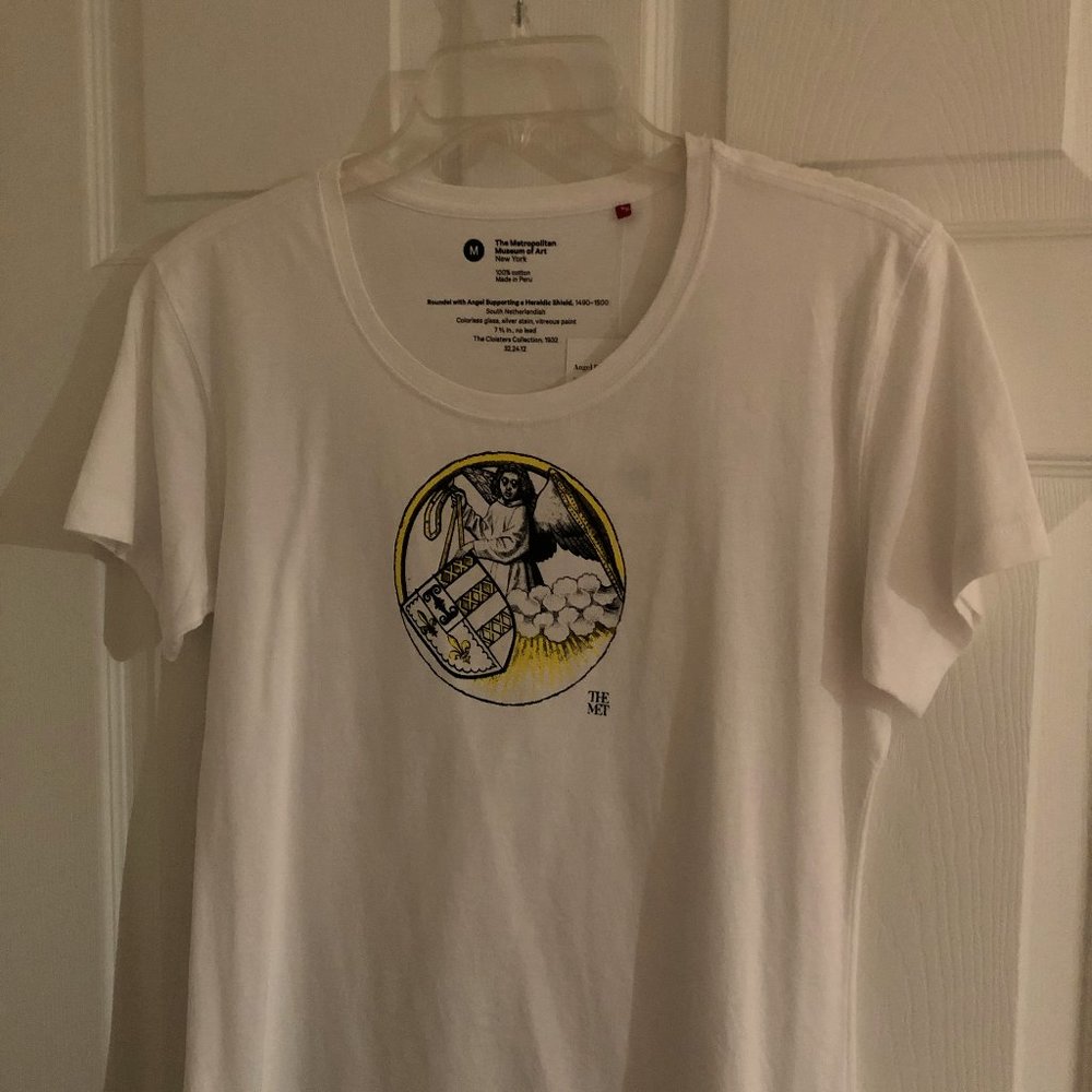 NWT White T-Shirt with print